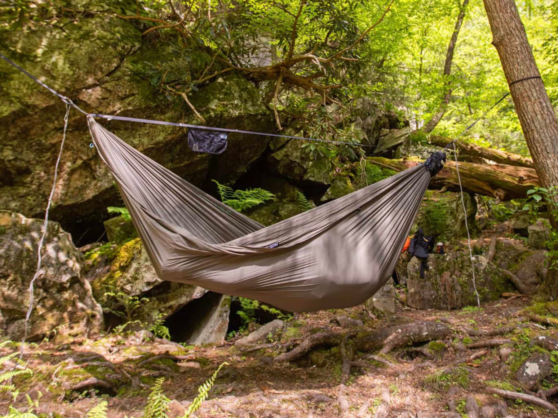 Pares | Spaciously Comfy Camping Hammock Weighs 15oz