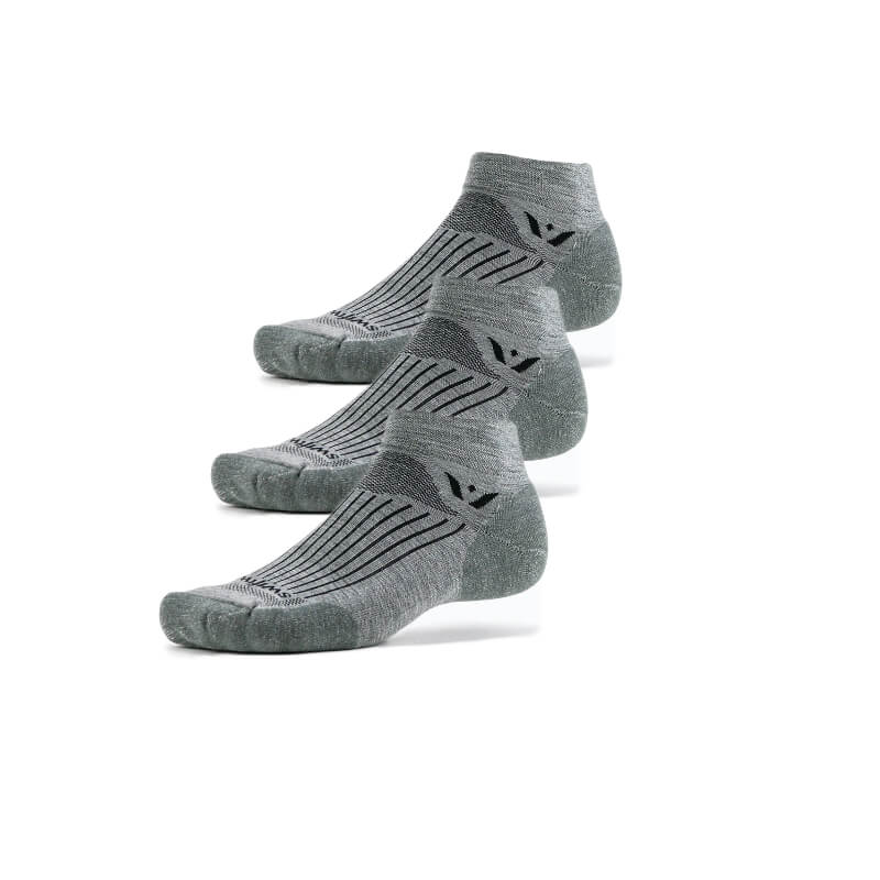 Pre-order Swiftwick | PURSUIT ONE 3-PACK MEN